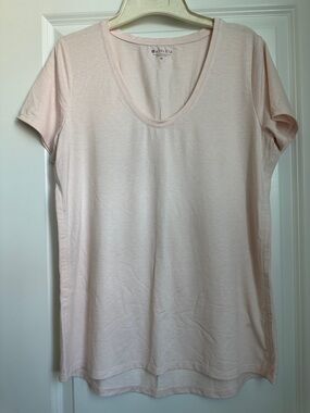 Athleta Light Blush Scoop Neck Short Sleeve Tee